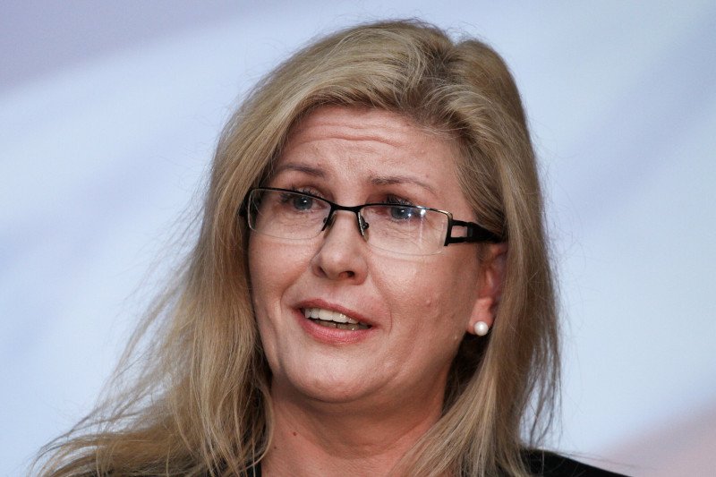 Posłanka PiS Iwona Arent: "Jest lato, nie trzeba palić węglem"