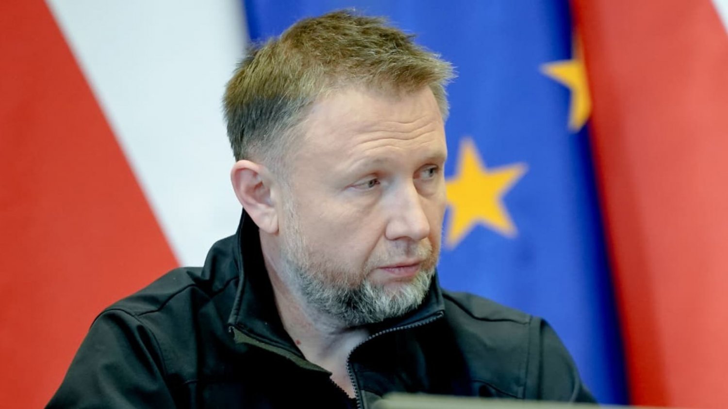 Atak na policjantkę w Piasecznie. Kierwiński zapowiada "wypalanie rozgrzanym żelazem"