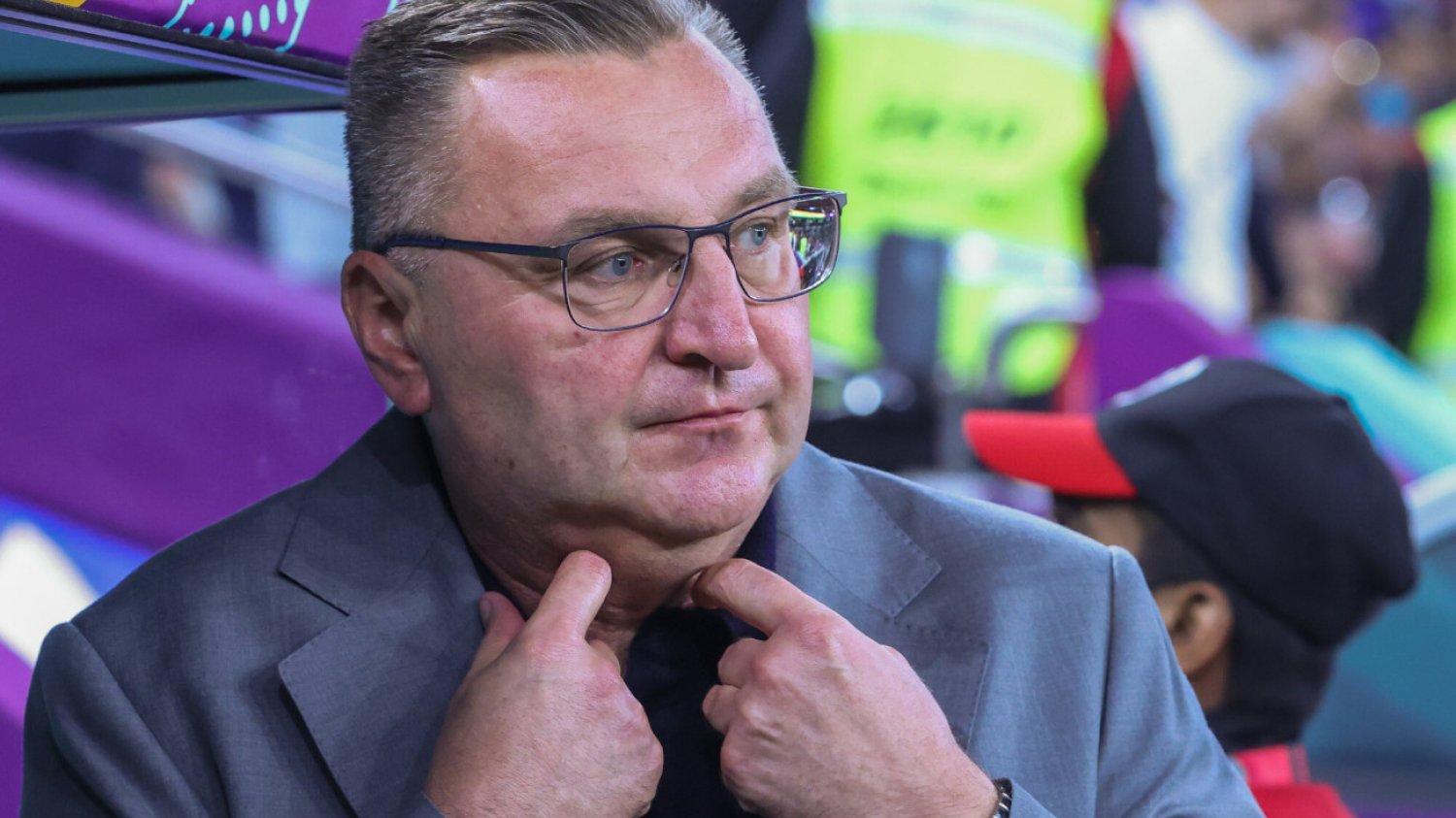 Czesław Michniewicz mówi, że "było, minęło...", ale temat "afery premiowej wrócił właśnie dzięki niemu.