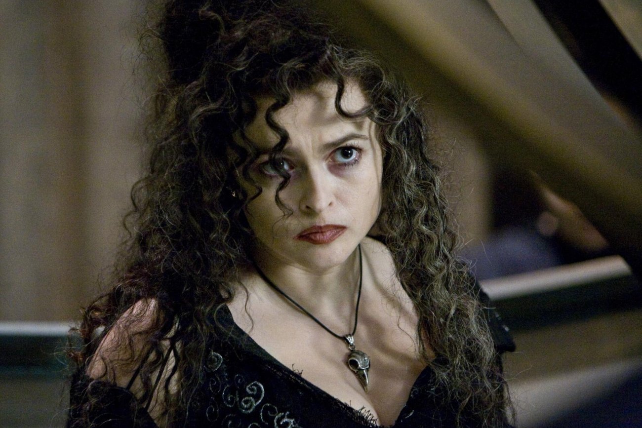 Helena Bonham Carter broni Johnny'ego Deppa i J.K. Rowling. Helena Bonham Carter broni Johnny'ego Deppa i J.K. Rowling.