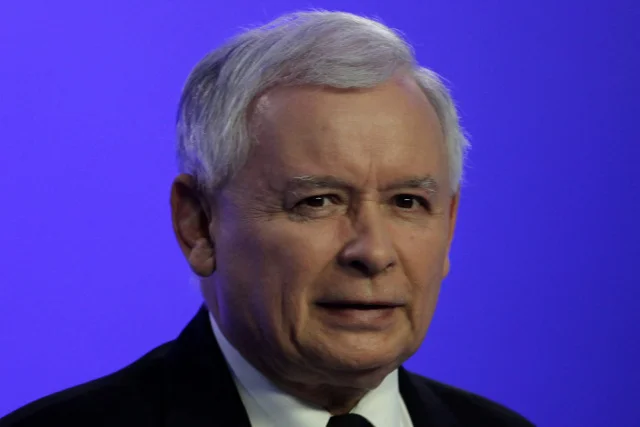Jarosław Kaczyński chce dwa razy większej armii oraz pożyczek na zbrojenia od UE