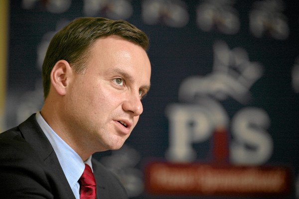 Patronat prezydencki zyskuje zaledwie kilka imprez w miesiącu.