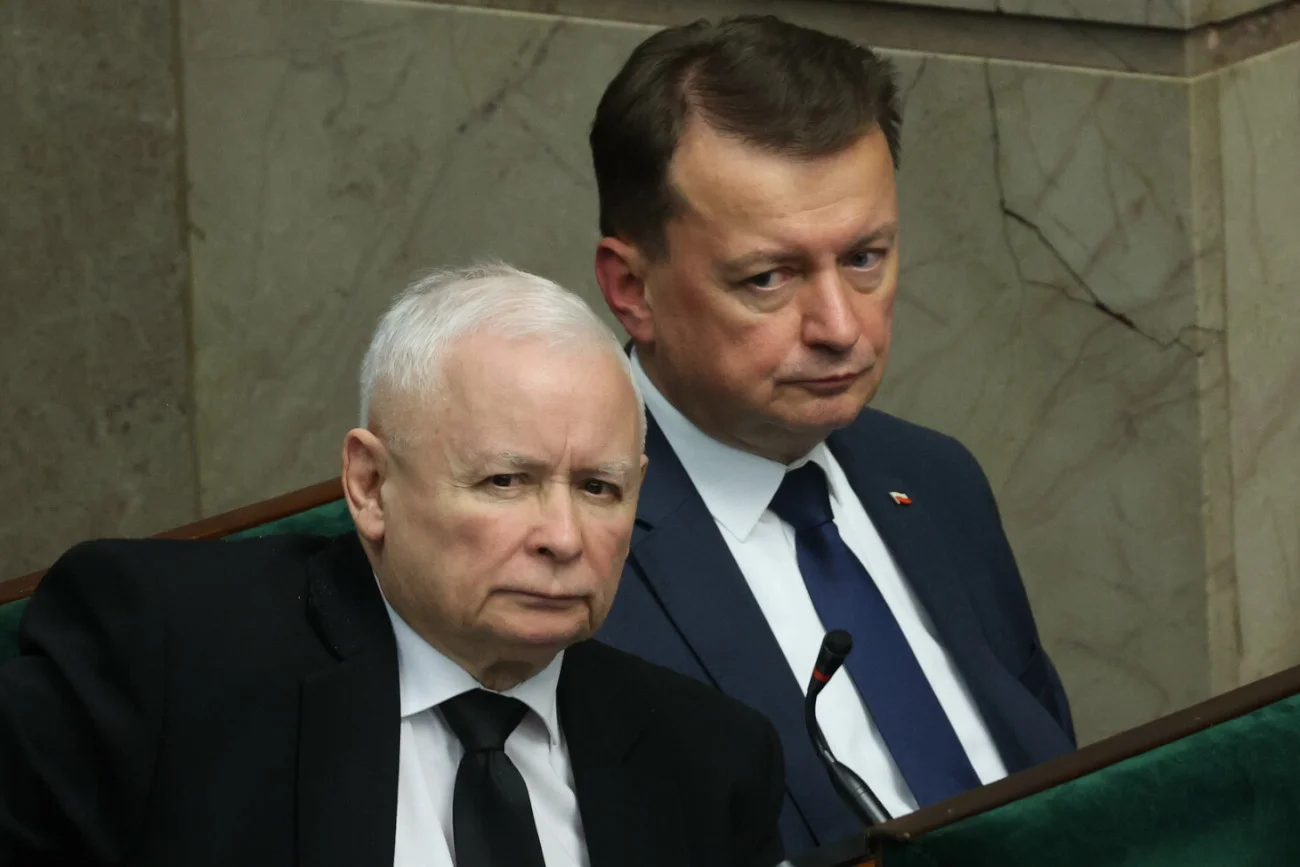 Jarosław Kaczyński i Mariusz Błaszczak w Sejmie