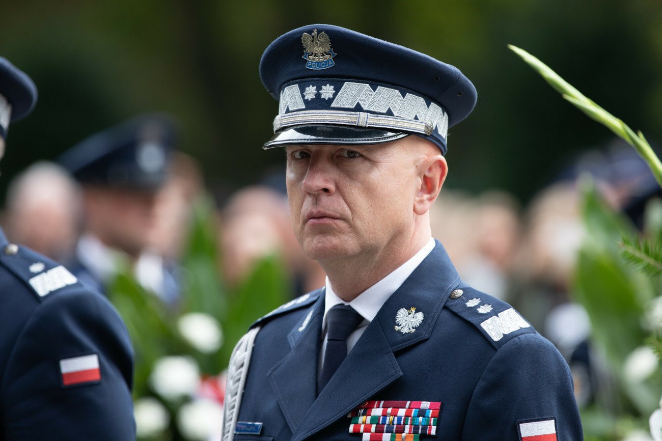 Radio Zet informuje, że w MSWiA trwają poszukiwania następcy generała Jarosława Szymczyka.