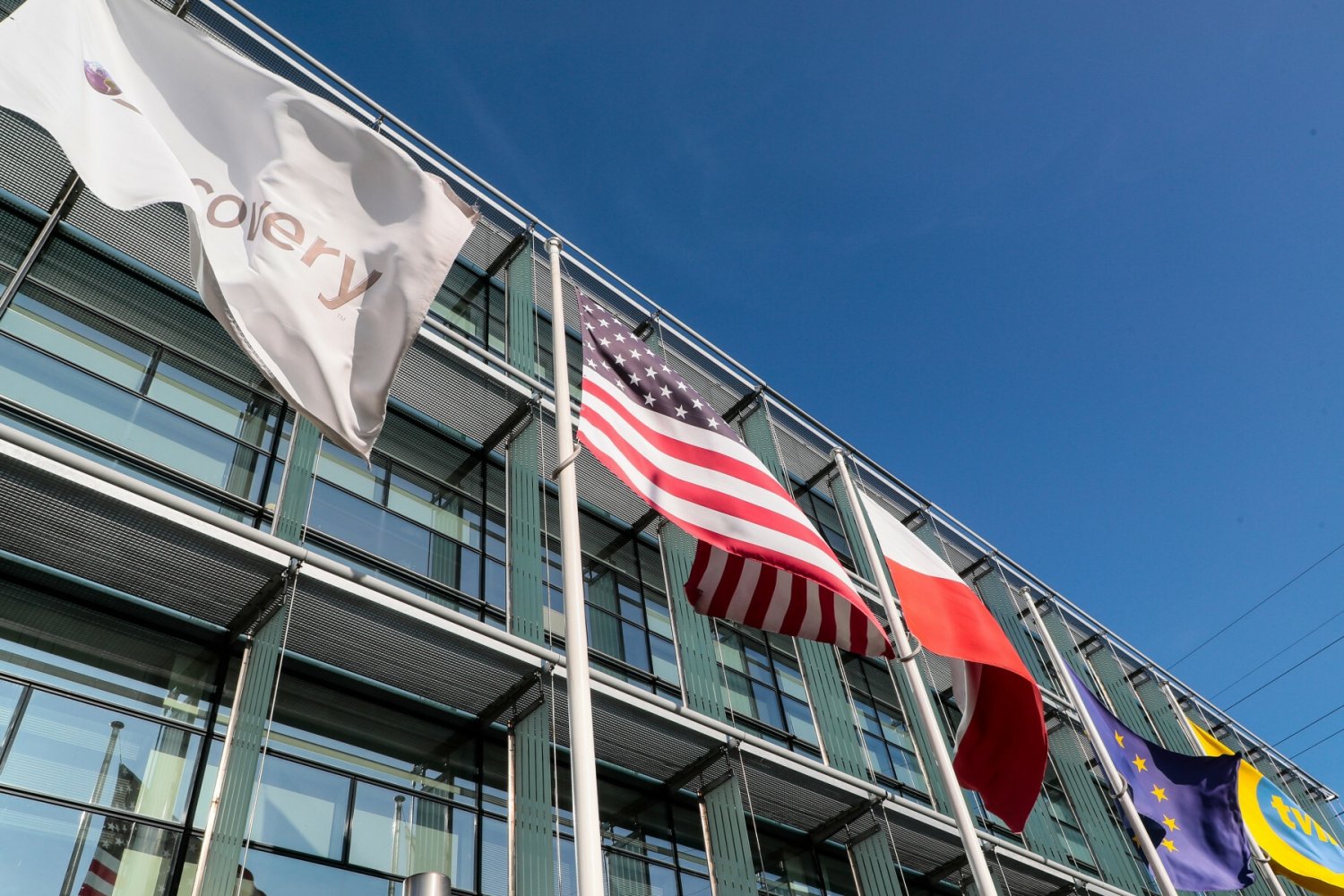 Zarząd TVN Grupy Discovery opublikował oświadczenie w sprawie weta prezydenta Andrzeja Dudy do Lex TVN.