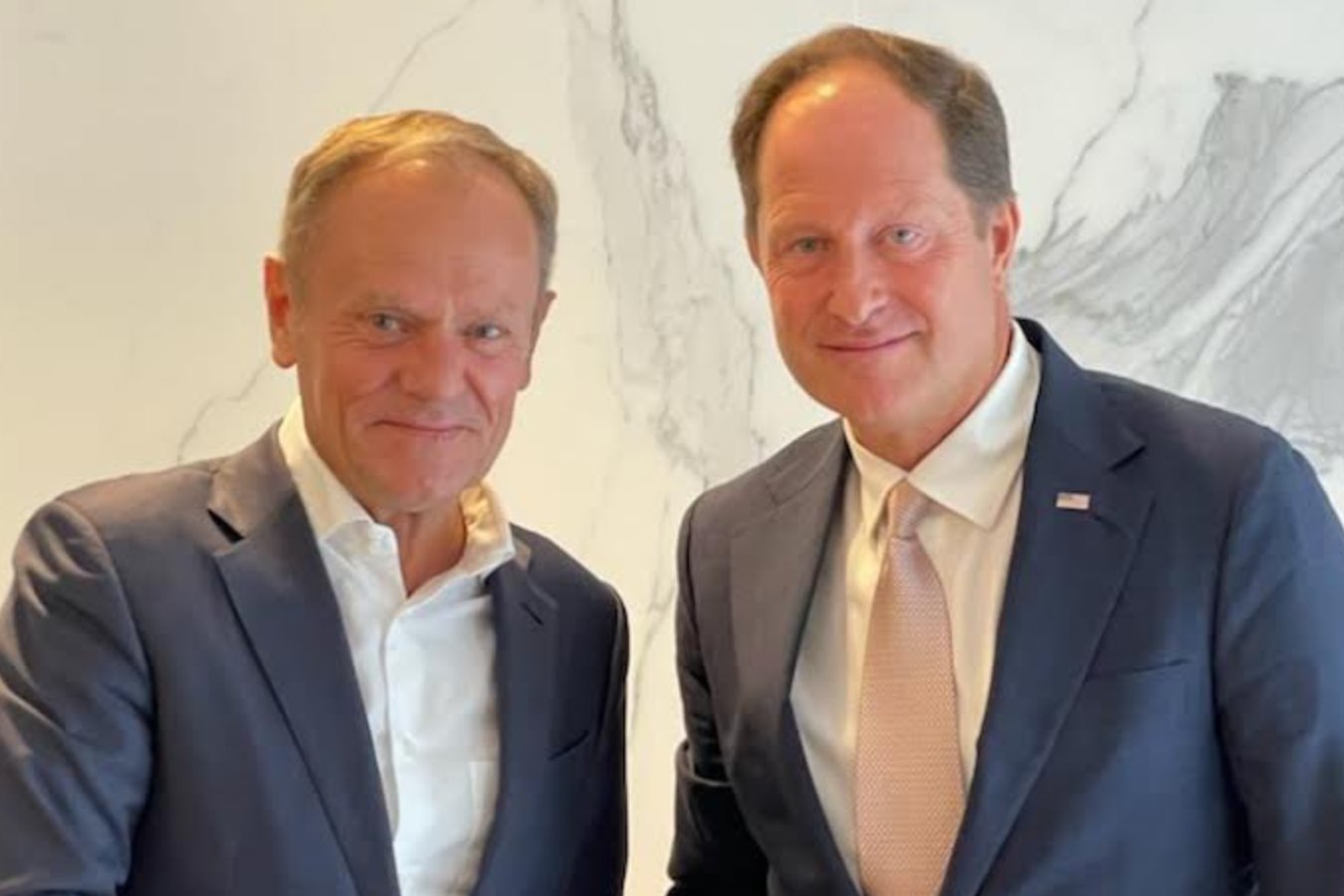 Ambasador USA spotkał się z Donaldem Tuskiem.