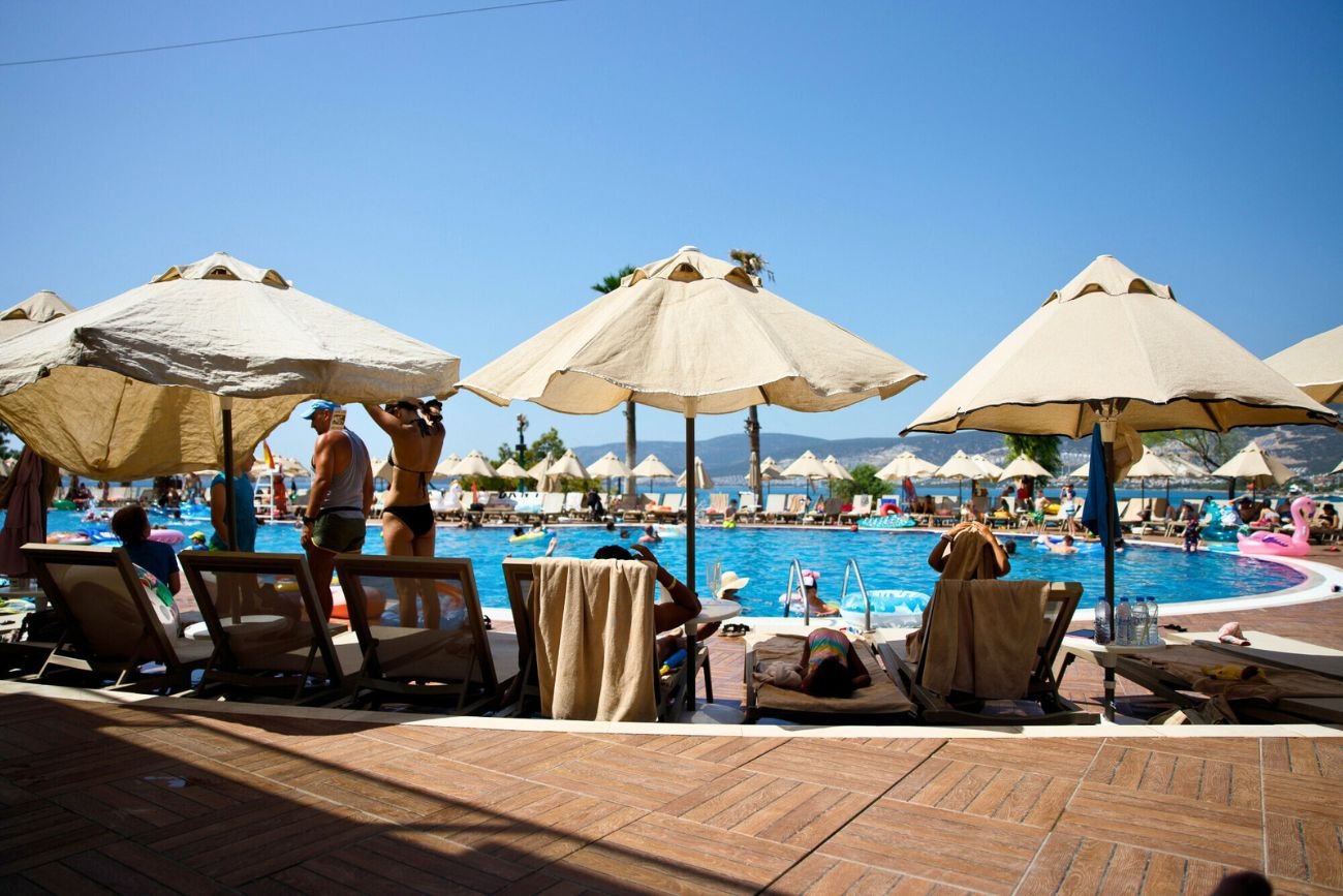 Hotele podczas wakacji są naszym drugim domem. Czasem przypominają jednak domy strachu