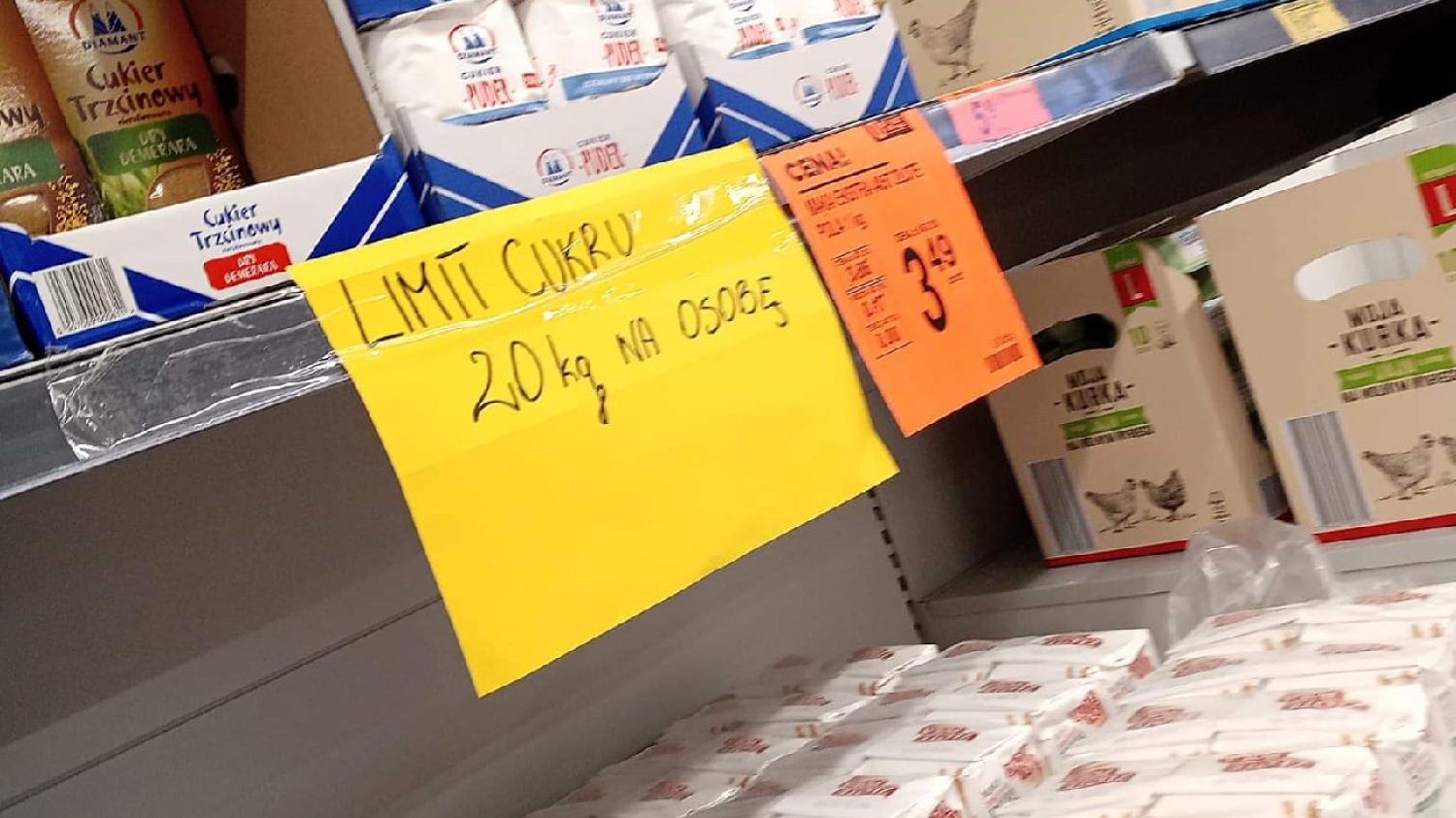 W sklepach brakuje cukru? Niepokojące relacje ze sklepów