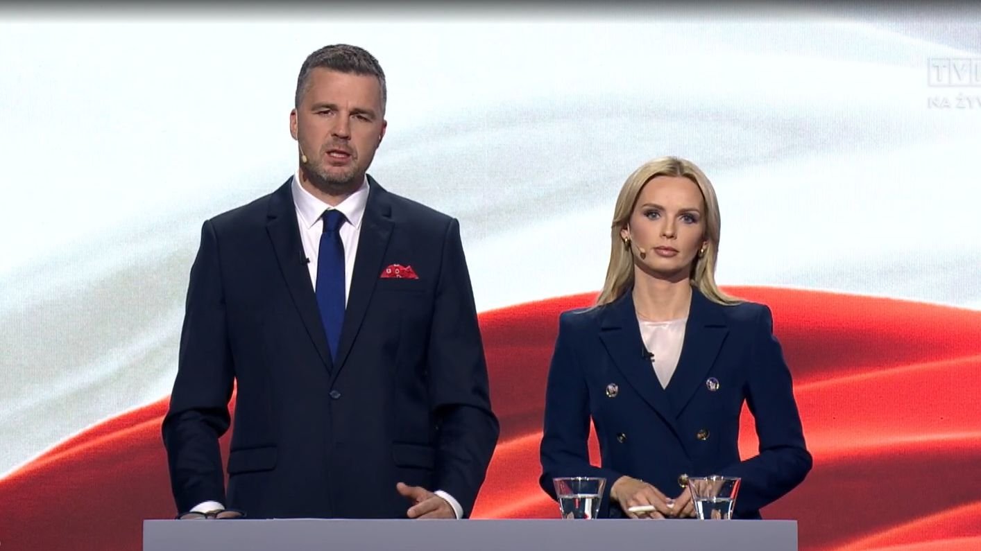 W czasie debaty pojawiła się plansza z napisem "bezrobocie", a Michał Rachoń rozpoczął mówić o... obronności.