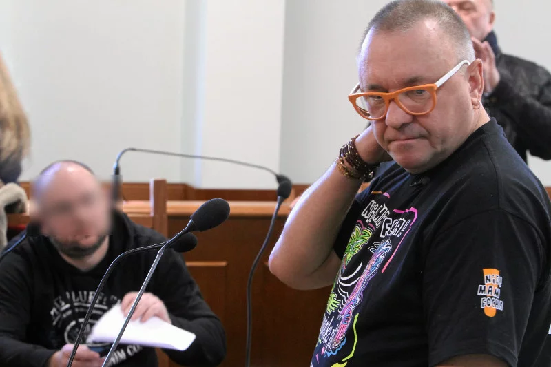 "Pier*ol się!" - mówi do Owsiaka Matka Kurka. Jest sfrustrowany, bo od lat usiłuje zniszczyć Owsiaka.