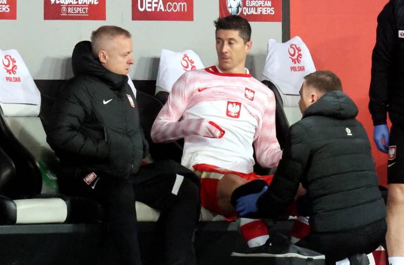 Lewandowski i Jaroszewski podczas feralnego meczu z Andorą. Jacek Jaroszewski o kontuzji Roberta Lewandowskiego.