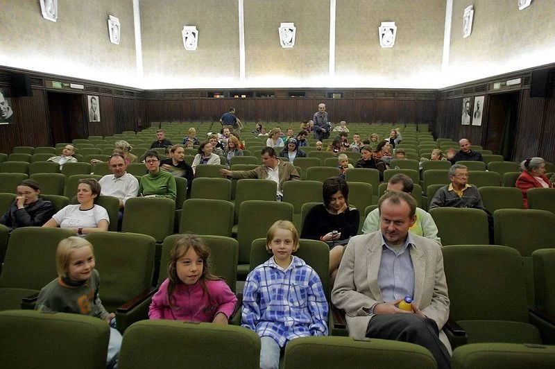 Kino Iluzjon przed remontem, 2005 r.