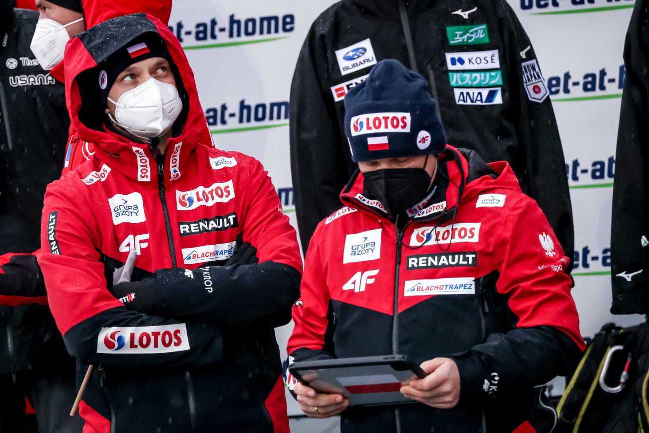 Biało-Czerwoni wypisali się z walki o zwycięstwo w Turnieju Czterech Skoczni już po zawodach w Oberstdorfie.