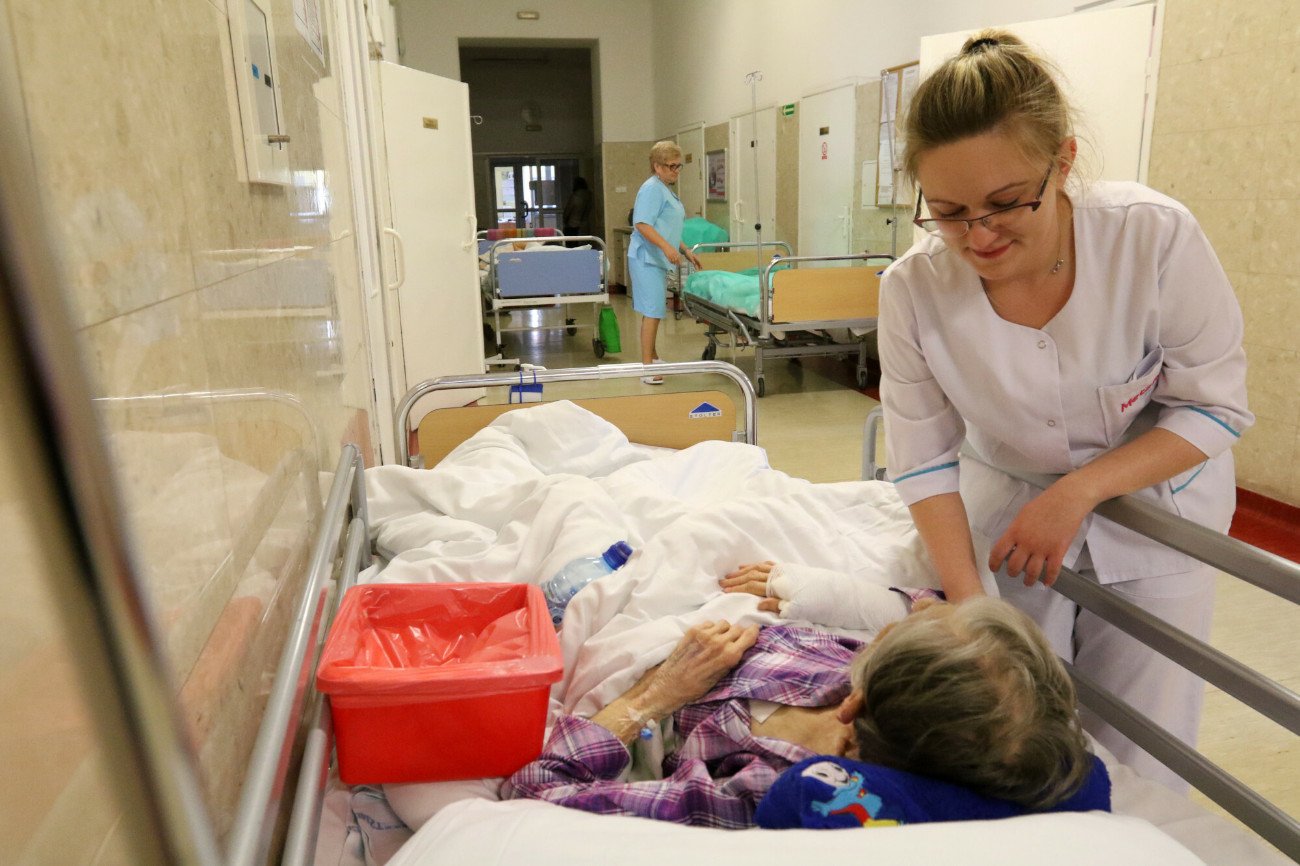Zadłużenie szpitali sięgnęło rekordowej kwoty. Tak PiS rządził przez 8 lat.