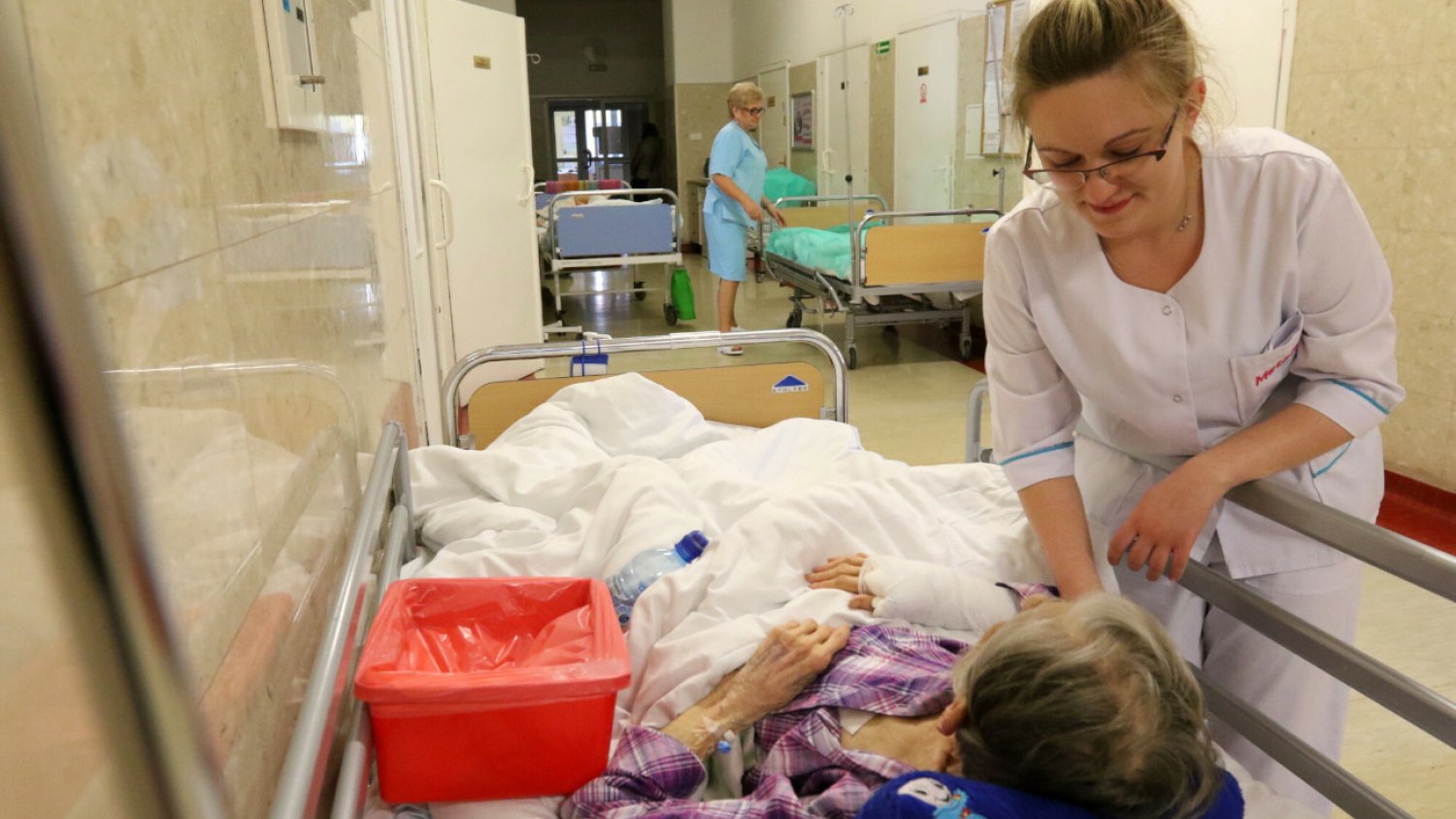 Zadłużenie szpitali sięgnęło rekordowej kwoty. Tak PiS rządził przez 8 lat.