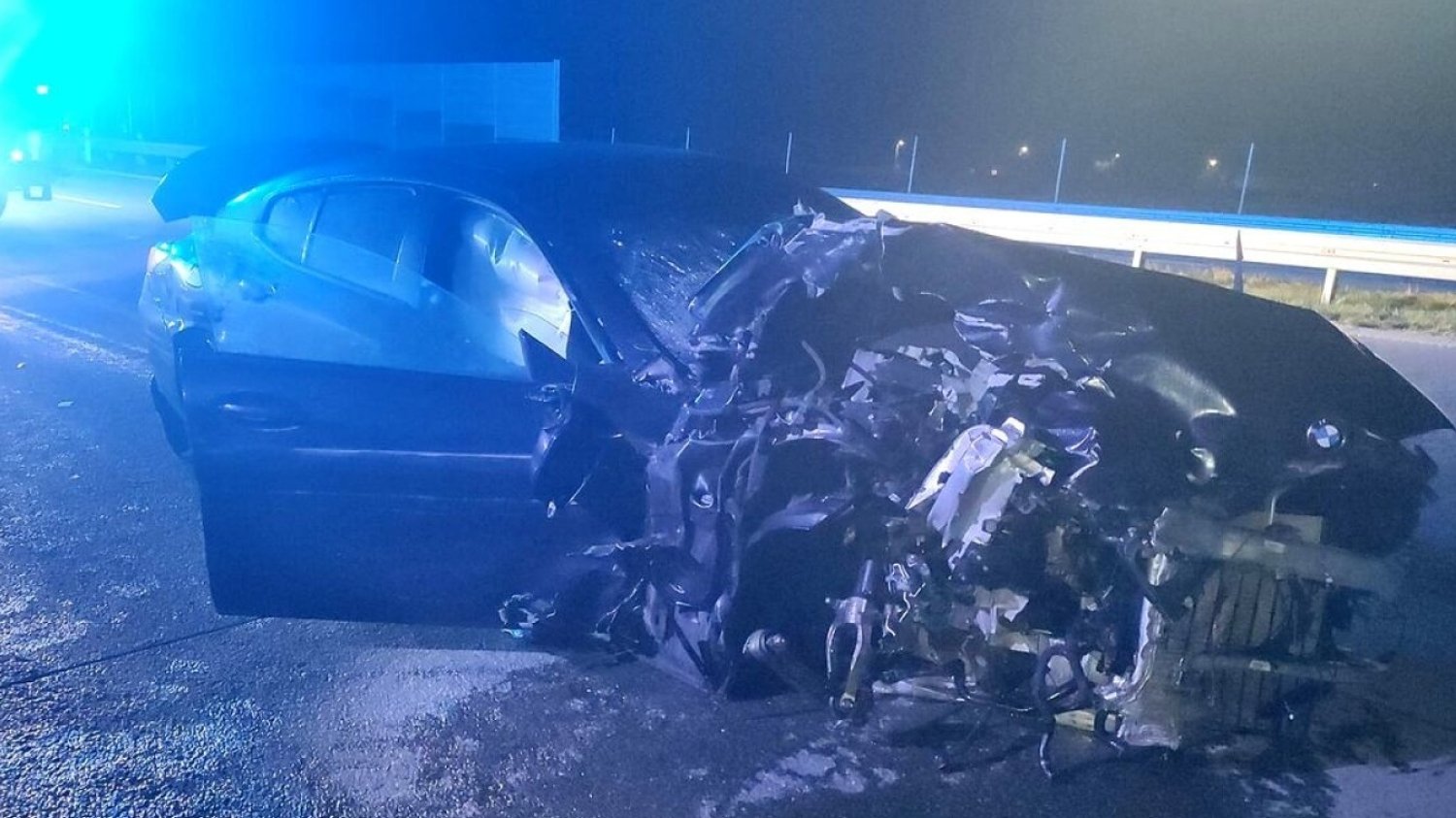 Wypadek na A1 pod Piotrkowem. Ktoś próbuje zarobić na tragedii rodziny. Na zdjęciu BMW.