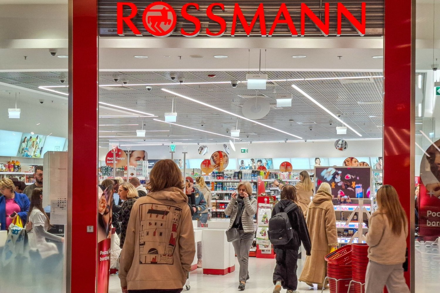 Rossmann ogłasza nową akcję. Tak można zdobyć duży rabat w sklepie