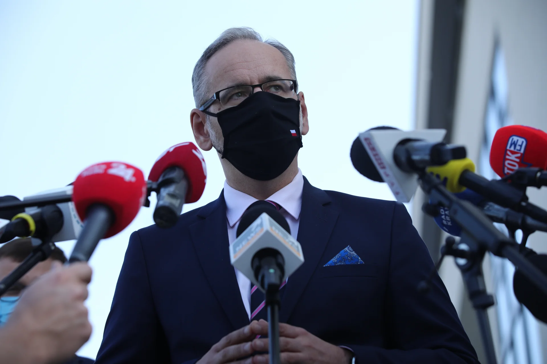 Koronawirus to zmyślona pandemia? Tak myślący trafią na celownik rządu PiS. Koronawirus to zmyślona pandemia? Tak myślący trafią na celownik rządu PiS.