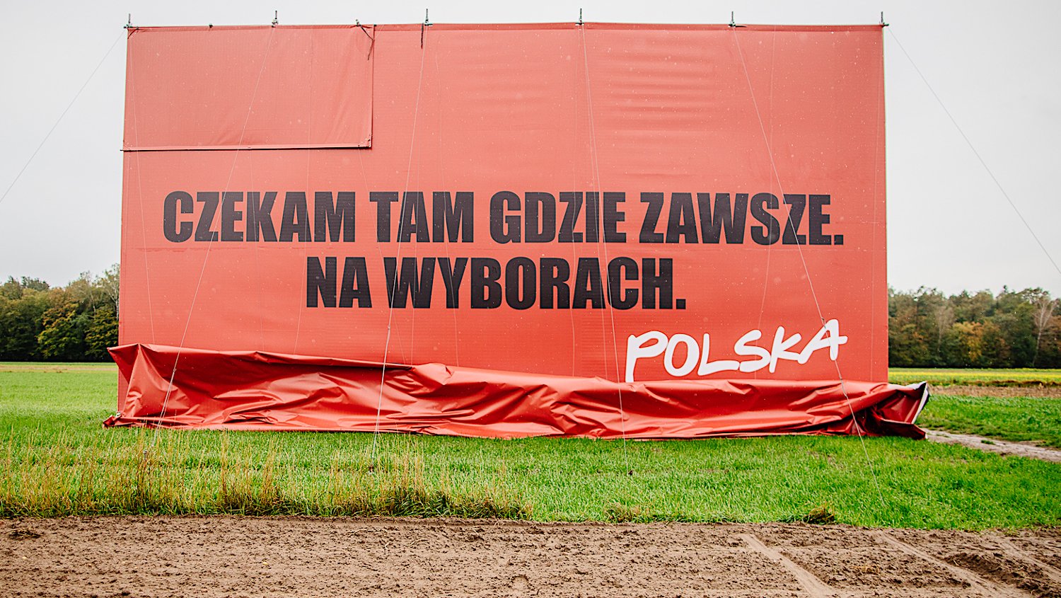 Tak wygląda ostatni z trzech billboardów pod Sieradzem.