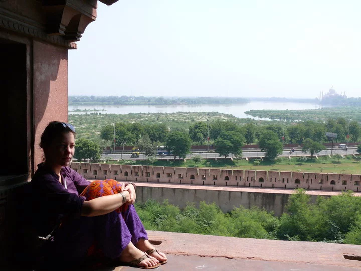 Zuzanna Adamkiewicz podczas pobytu w Indiach w 2010 roku.