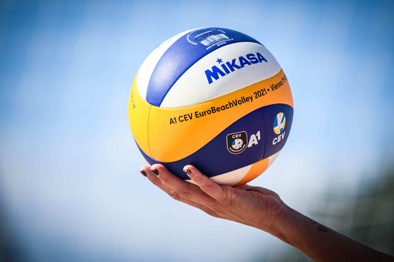 Pierwszego dnia mistrzostw Europy w siatkówce plażowej w Wiedniu polskie pary grały ze zmiennym szczęściem