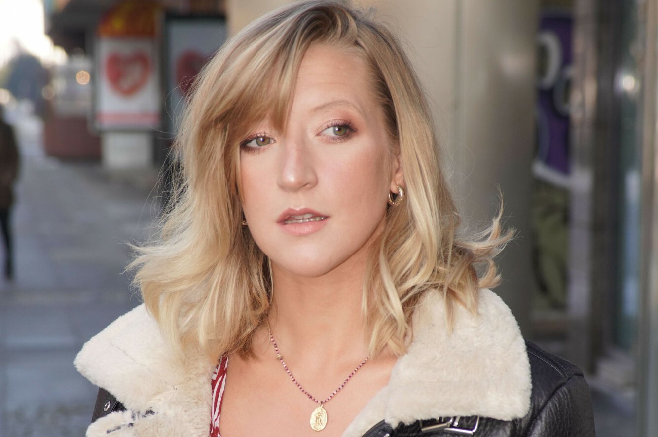 Lara Gessler opowiedziała za co ma żal do rodziców - Piotra Gesslera i Magdy Gessler (zdjęcie ilustracyjne)