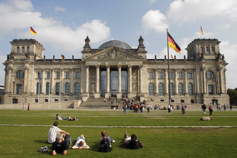 Eksperci niemieckiej izby parlamentu nie pozostawiają złudzeń. Polska zrzekła się roszczeń wojennych, a nawet gdyby tak nie było, takie żądania się przedawniły.