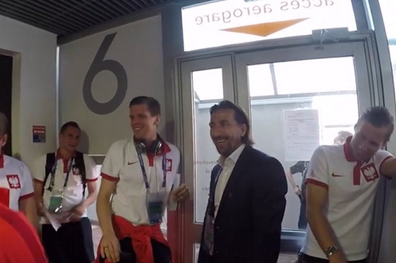 Tomasz Iwan, były piłkarz, ale i dyrektor reprezentacji odpowiada m.in. za organizację czasu na zgrupowaniach. Po ekscesach alkoholowych piłkarzy jego stanowisko jest zagrożone.