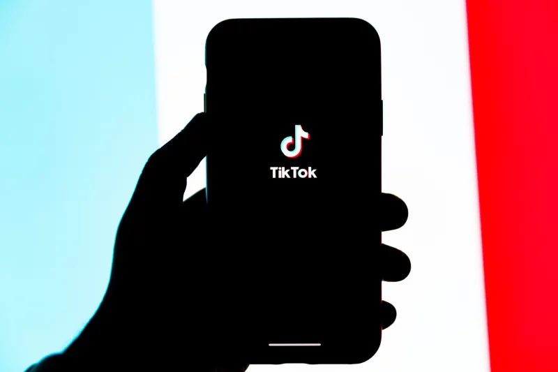 5 powodów, dla których powinieneś zrezygnować z Tik Toka