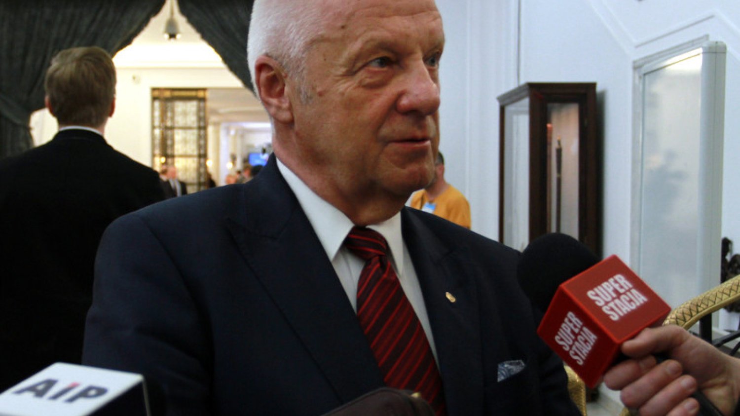 Stefan Niesiołowski: – Nastroje w PO są fatalne. Chcąc odsunąć PiS od władzy, musimy połączyć siły i wejść w sojusz z Petru – powiedział.