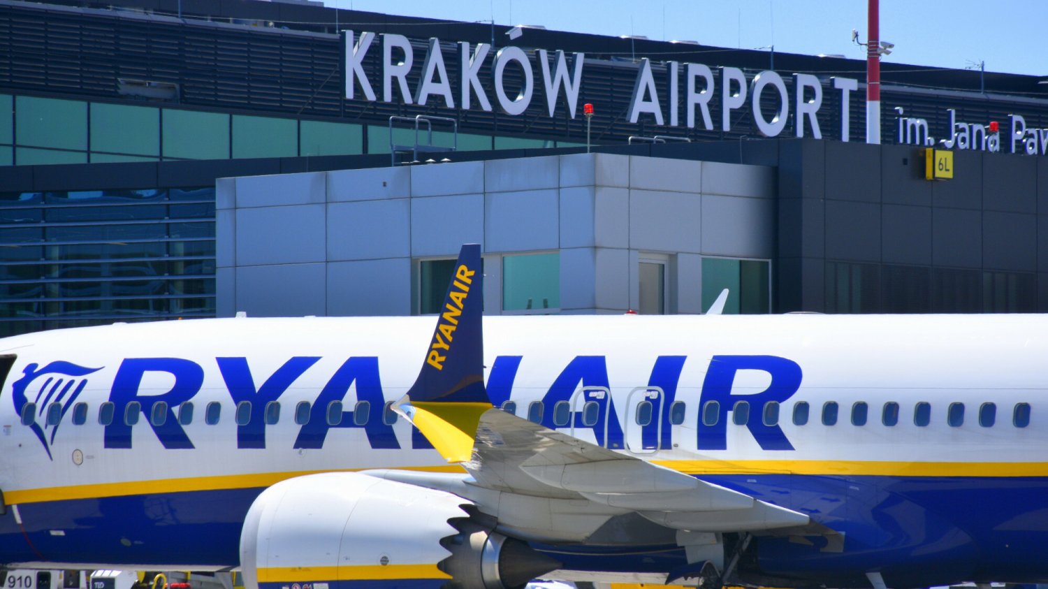 Spięcie na lotnisku w Krakowie. Tak pasażerka Ryanair straciła bilet.