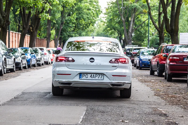 Volkswagen Arteon w najmocniejszej wersji silnikowej ma 280 koni mechanicznych.
