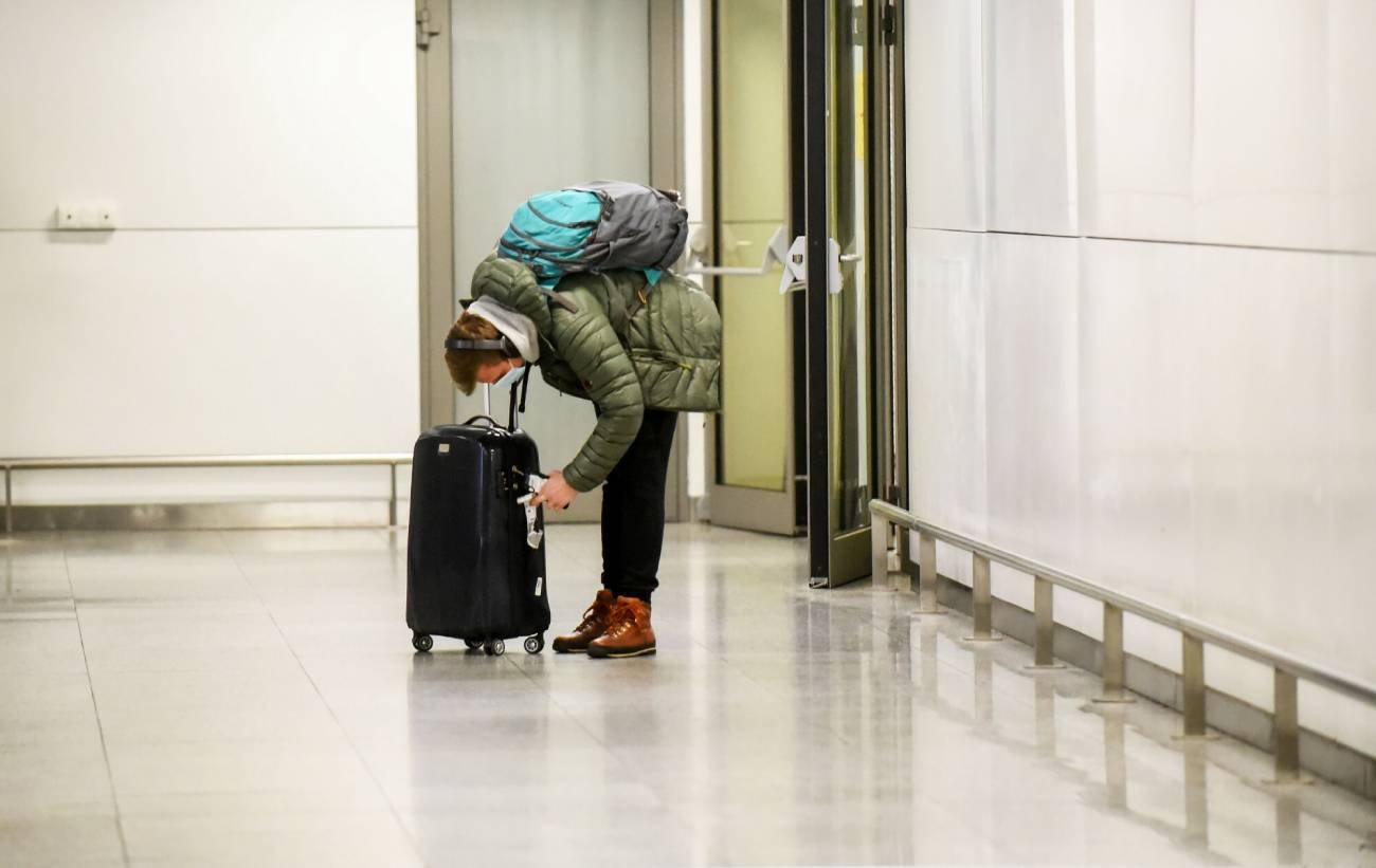 39-letni mężczyzna, na co dzień mieszkający w Wielkiej Brytanii, został zatrzymany na lotnisku w Łodzi, gdzie złamał kilka przepisów sanitarnych (zdj. ilustracyjne)