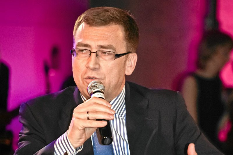 Po 25 latach w TVP zaczyna od nowa. Maciej Orłoś poprowadzi program informacyjny w kanale telewizyjnym WP