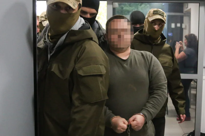 To prawdopodobnie Robert J. w 1998 roku zamordował 23 letnią studentkę, którą wcześniej torturował i obdarł ze skóry. O wszystkim miał wiedzieć jego spowiednik.