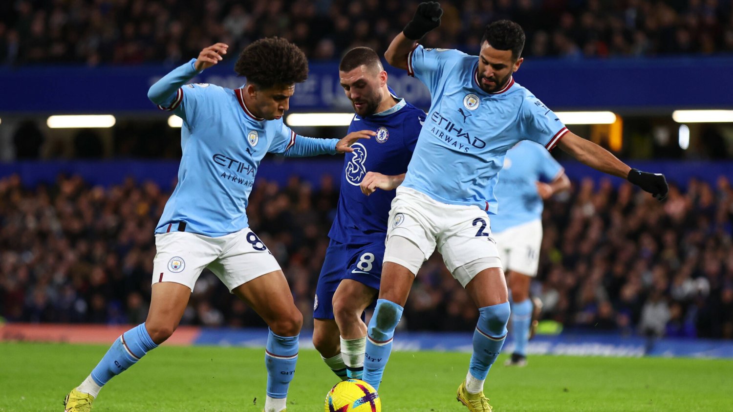 Koszmar Chelsea Londyn trwa, a Manchester City ściga coraz szybciej lidera w Premier League