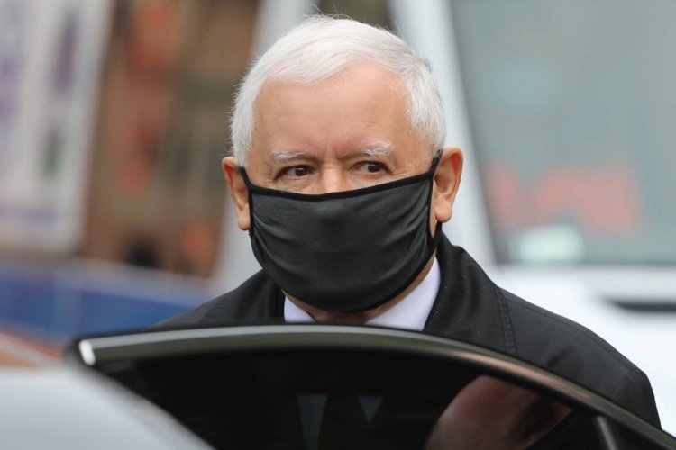 Ujawniono, jak przez Strajk Kobiet wywieziono z Warszawy Jarosława Kaczyńskiego.