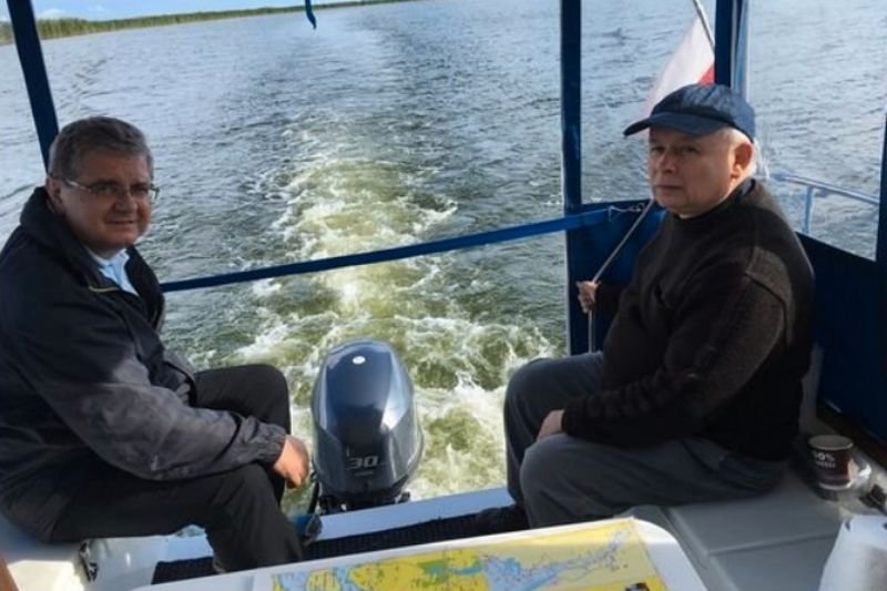 Kaczyński w stolicy, Duda w Australli. Politycy zaczęli wakacje.