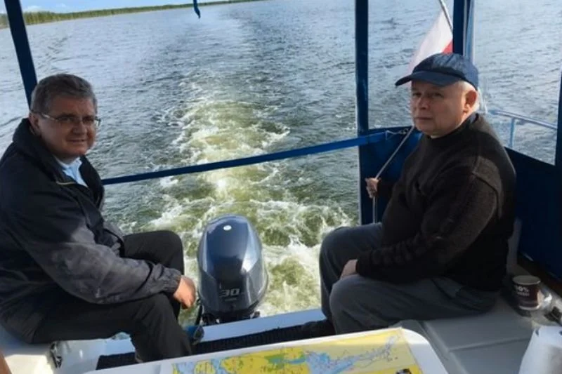 Kaczyński w stolicy, Duda w Australli. Politycy zaczęli wakacje.