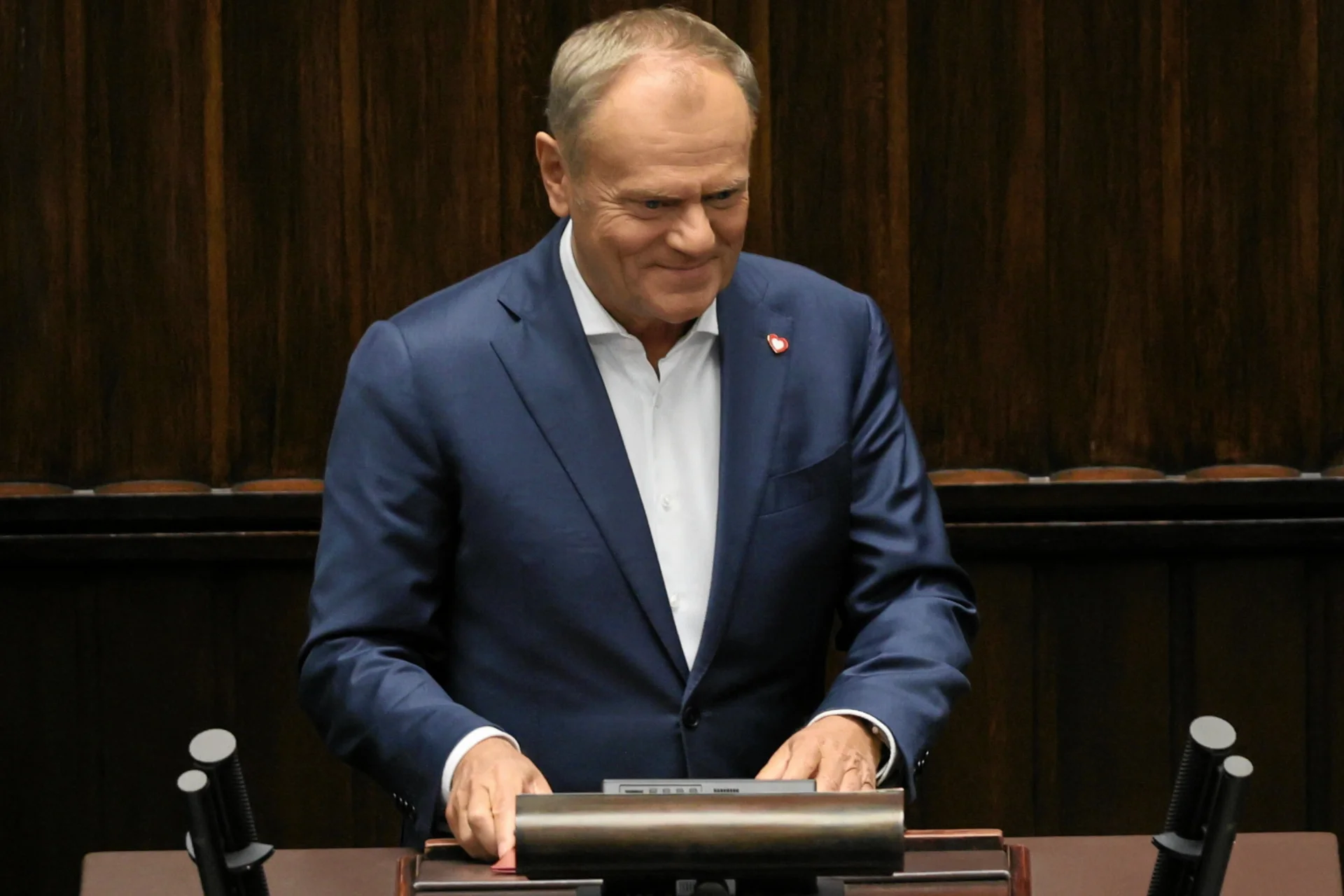 Tusk zabrał głos po głosowaniu. "Powstało zamieszanie, że Tuska obalą"