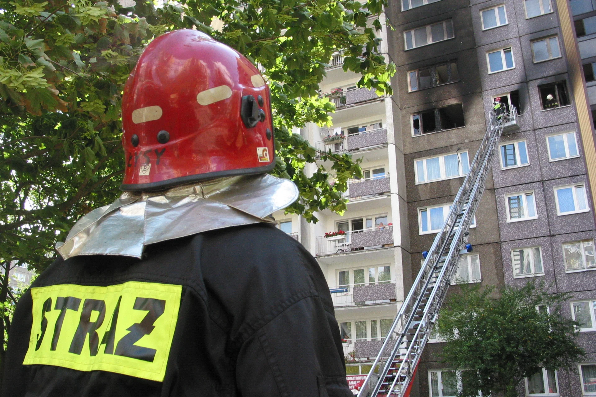 Powerbank może doprowadzić do pożaru. Jak go uniknąć i co robić? Powerbank może się zapalić. Nigdy nie zostawiajmy go bez nadzoru