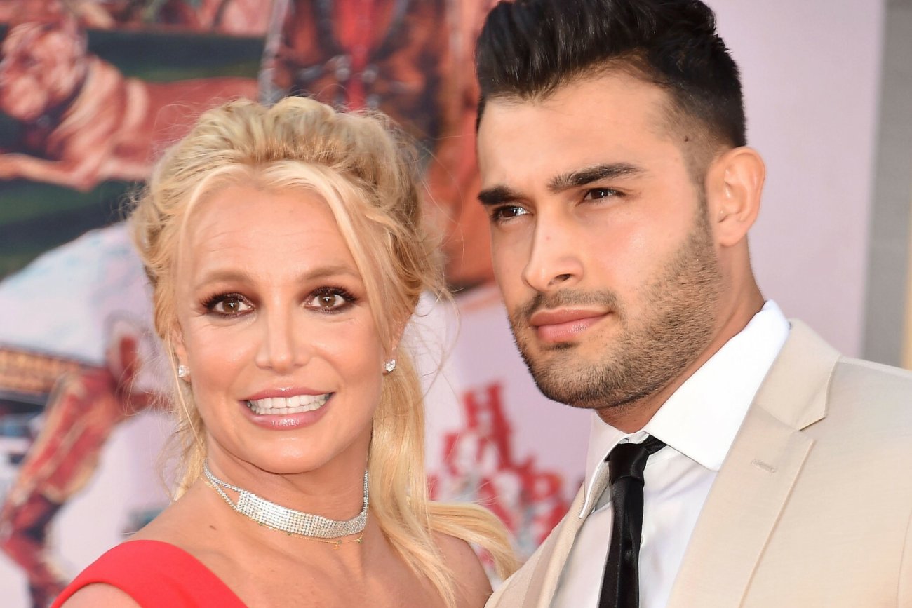 Britney Spears potwierdza doniesienia o rozwodzie z Samem Asgharim. Britney Spears potwierdza doniesienia o rozwodzie z Samem Asgharim.