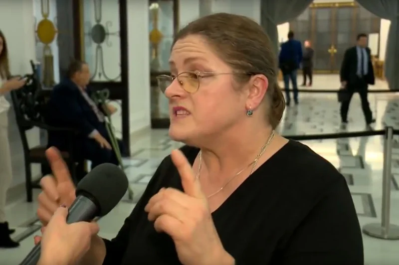 Poseł Krystyna Pawłowicz twierdzi, że Donald Tusk wykazał się "brakiem klasy", bo chce uczestniczyć w uroczystościach z okazji Dnia Niepodległości.