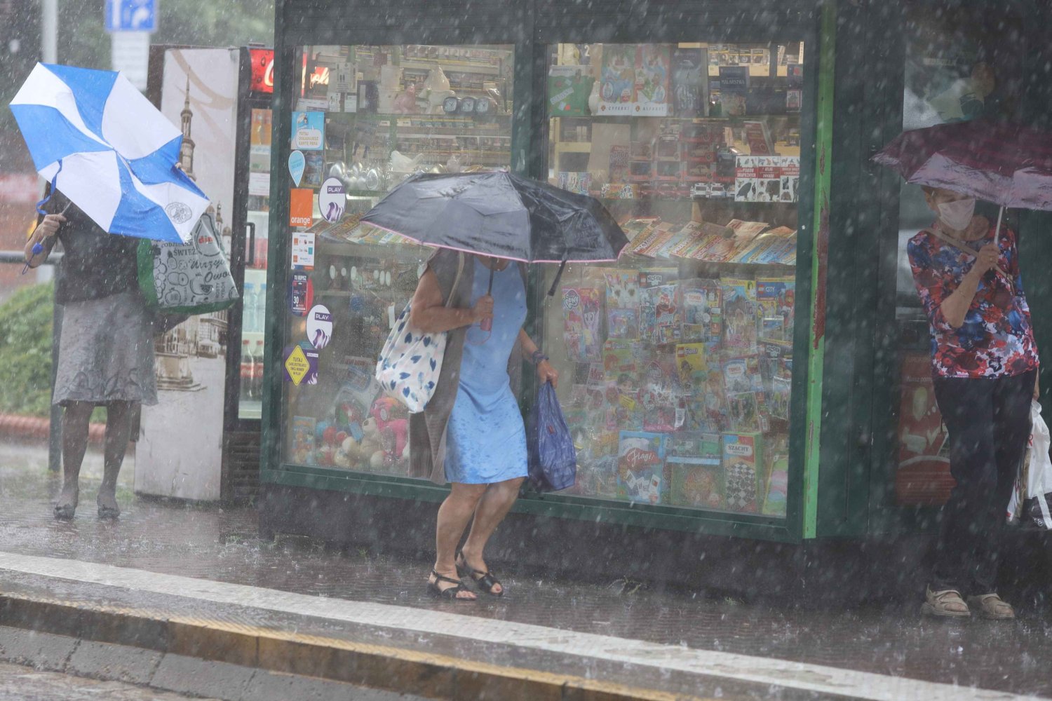 Gwałtowna burza w Poznaniu. IMGW 20 lipca ostrzega przed burzami w całej Polsce.