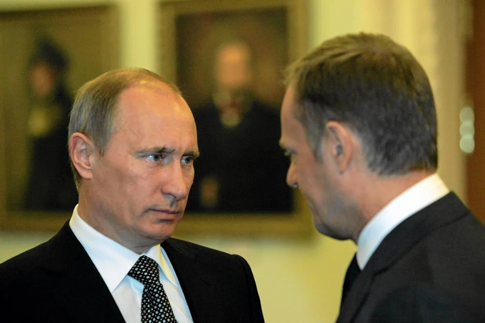 Donald Tusk i Władymir Putin w Smoleńsku 7.04.2010, trzy dni przed katastrofą