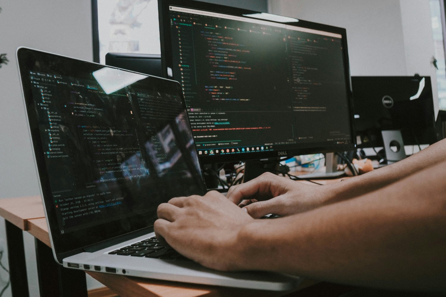 Wyciek danych 140 tys. Polaków. Hakerzy wykradli hasła Hakerzy wykradli dane tysięcy Polaków. Co trzeba zrobić?