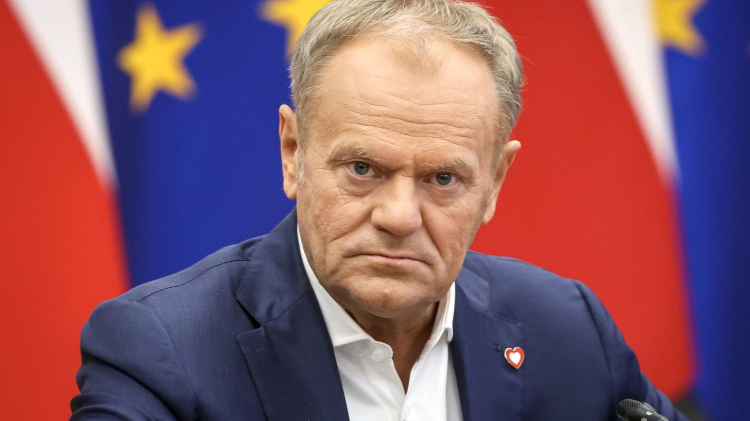 Premier Donald Tusk przypomina: mamy żałobę narodową, ale żadnych zakazów organizacji imprez nie wprowadzono