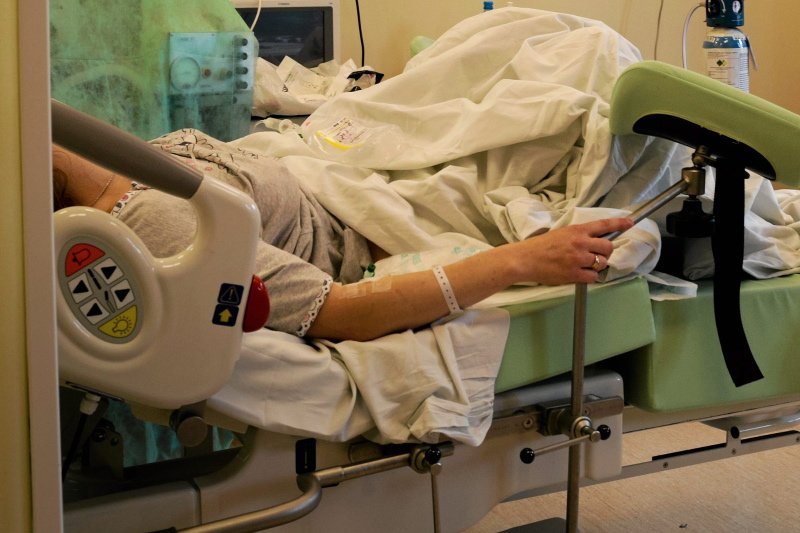Wiele kobiet skarży się na nieposzanowanie intymności w szpitalach.
