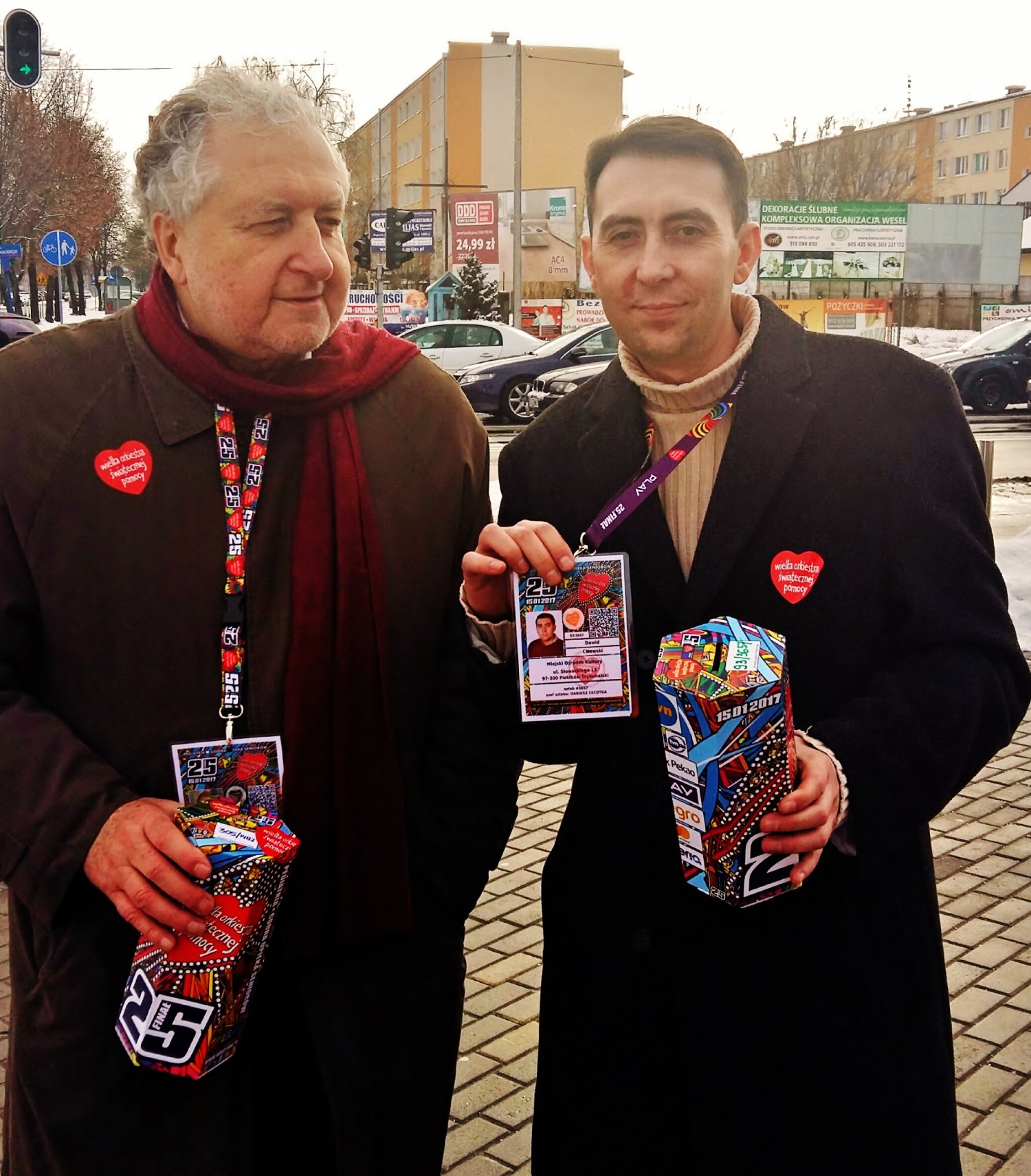 Prof. Andrzej Rzepliński kwestował na ulicach Piotrkowa Trybunalskiego.