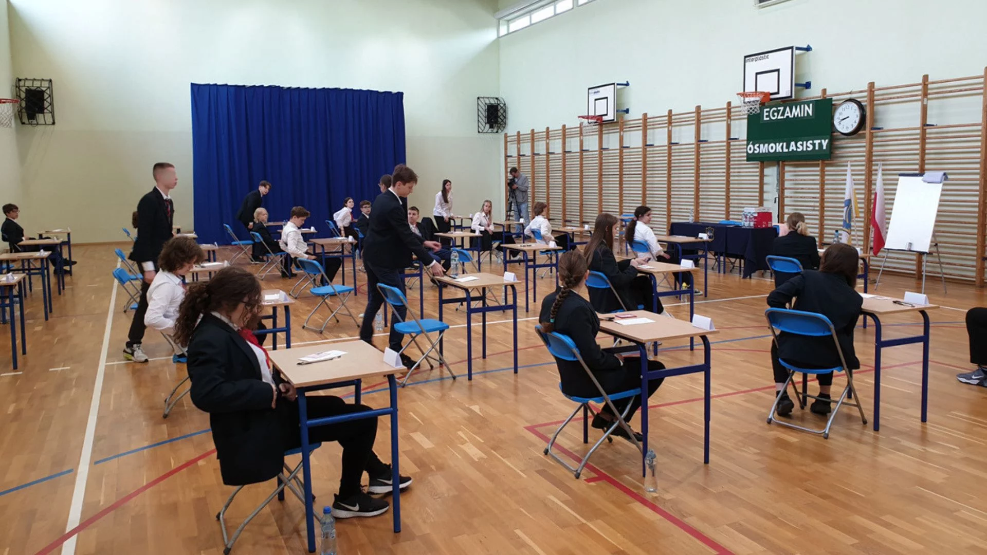 CKE wydało komunikat ws. egzaminu ósmoklasisty. Lepiej, żeby rodzić go przeczytał